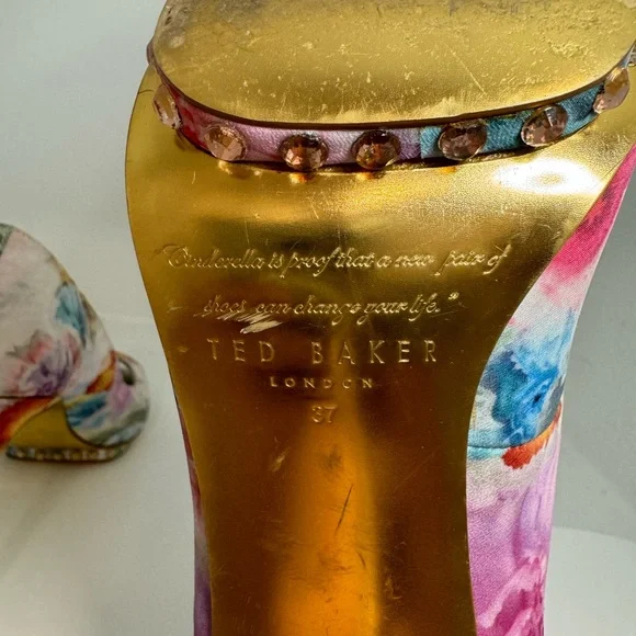 Ted Baker London - Picture 5 of 6